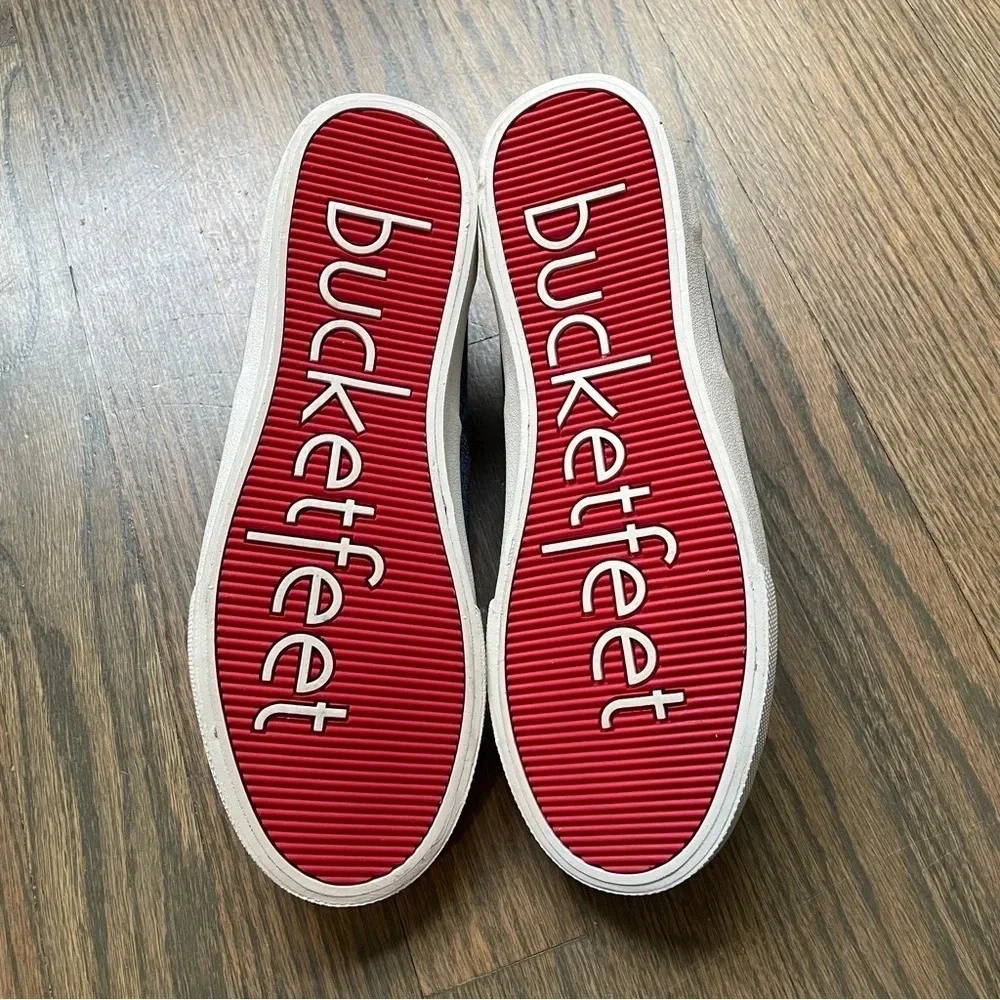 Bucketfeet Beer Goggles Navy “ Glasses” Sneakers size 7
